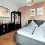 Ulmen, App 105 *